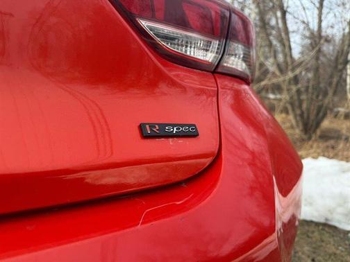 2019 Hyundai Veloster Base