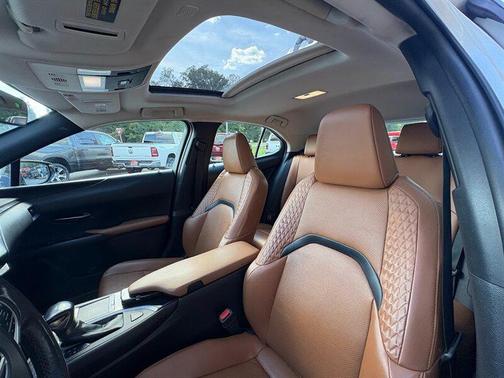 2019 Lexus UX 200 Base