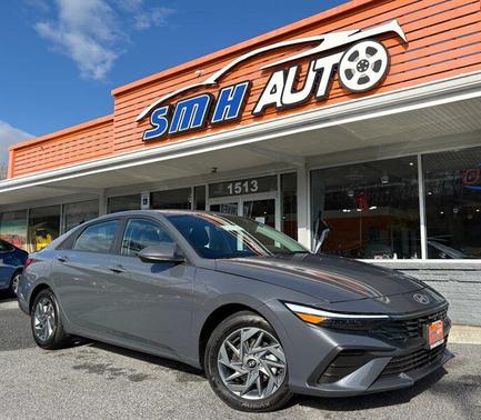 2024 Hyundai ELANTRA SEL