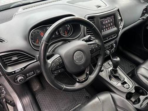 2020 Jeep Cherokee Altitude