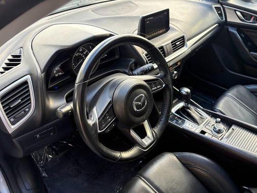 2018 Mazda Mazda3 Touring