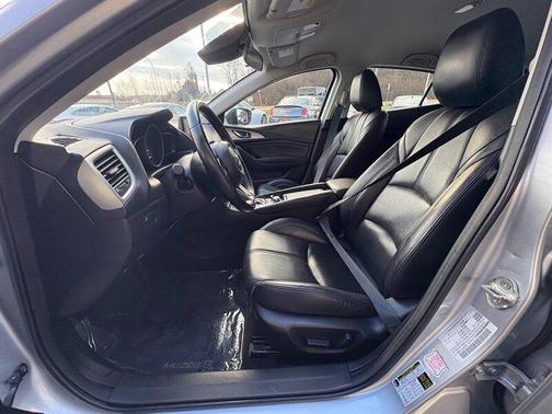 2018 Mazda Mazda3 Touring