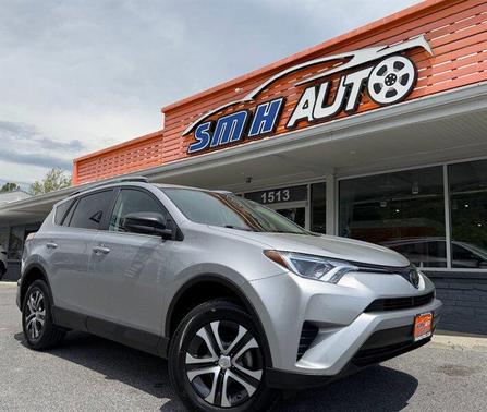 Silver Sky Metallic 2018 Toyota RAV4 LE
