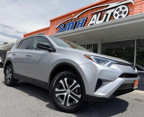 Silver Sky Metallic 2018 Toyota RAV4 LE
