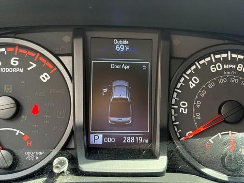 2022 Toyota Tacoma SR