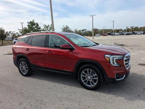 2023 GMC Terrain SLT