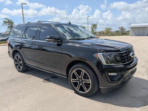 Agate Black Metallic 2021 Ford Expedition Limited