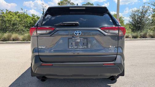2022 Toyota RAV4 Hybrid XLE Premium