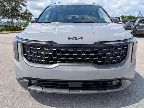 Ceramic Silver 2026 Kia Carnival SX
