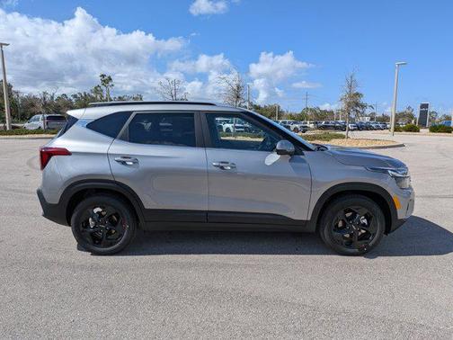 Steel Gray 2026 Kia Seltos EX