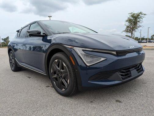 2025 Kia EV6 Light Long Range