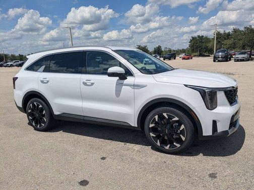 Glacial White Pearl 2026 Kia Sorento EX
