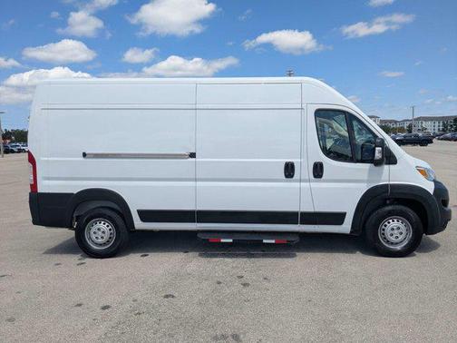 Bright White Clearcoat 2024 RAM ProMaster 2500 Tradesman