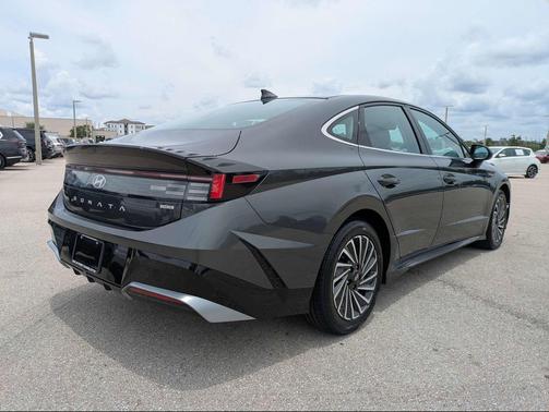 Portofino Gray 2025 Hyundai SONATA Hybrid SE