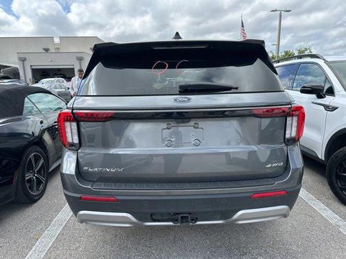 2025 Ford Explorer Platinum