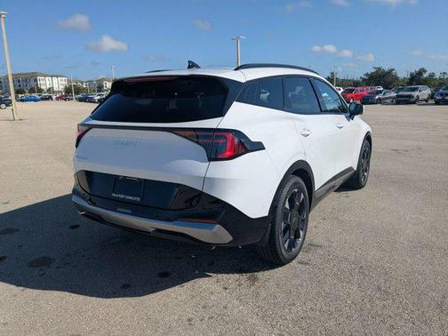 Glacial White Pearl 2026 Kia Sportage SX-Prestige