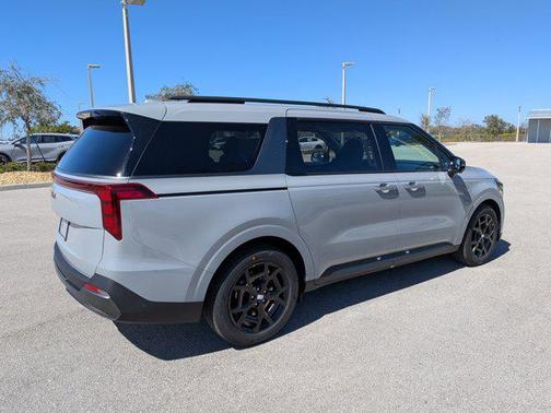2026 Kia Carnival SX