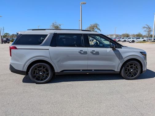 Ceramic Silver 2026 Kia Carnival SX