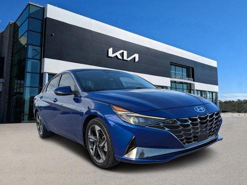 2022 Hyundai ELANTRA Limited