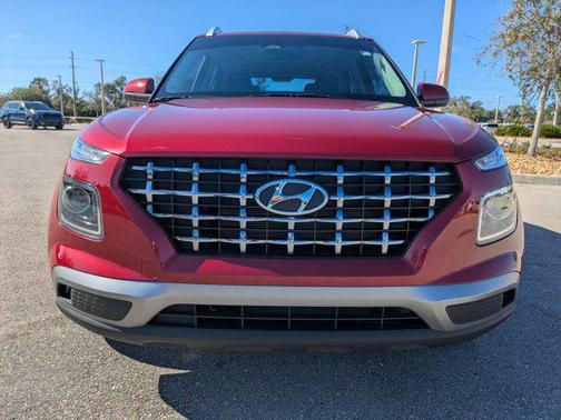 2024 Hyundai VENUE SEL