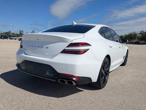 2023 Genesis G70 2.0T RWD