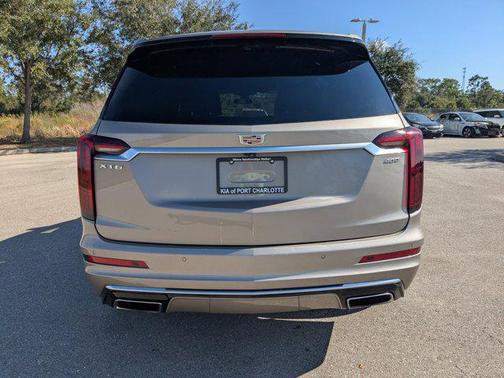 2023 Cadillac XT6 Premium Luxury FWD