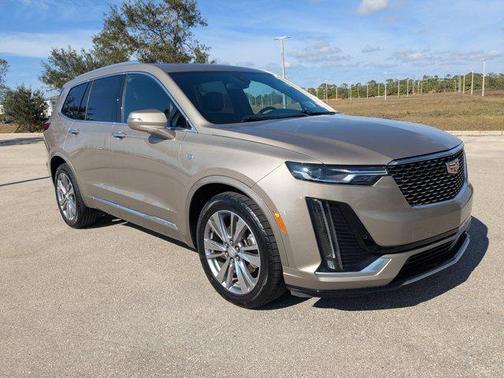 2023 Cadillac XT6 Premium Luxury FWD