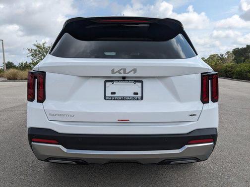 2025 Kia Sorento S