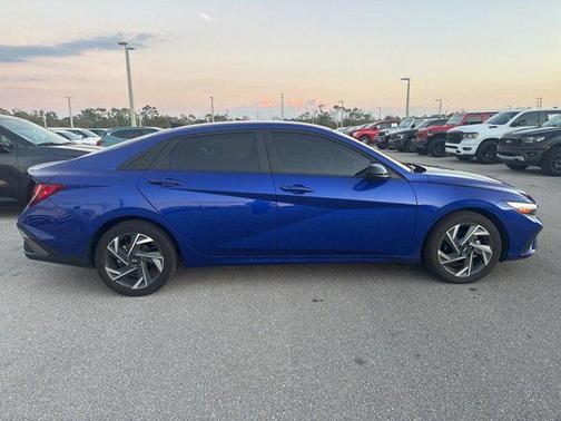 2025 Hyundai ELANTRA Sport