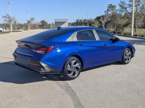 2025 Hyundai ELANTRA Sport