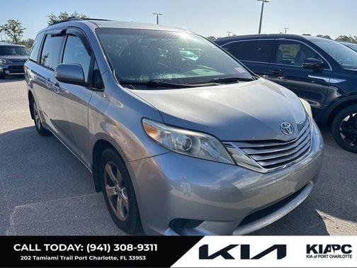 2015 Toyota Sienna LE