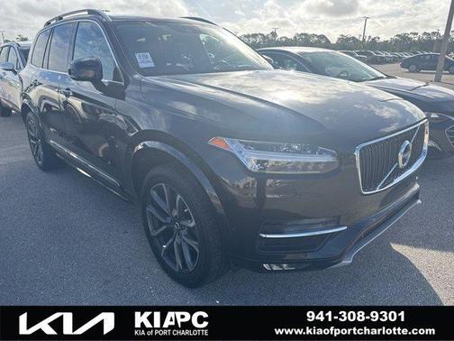 2017 Volvo XC90 T6 Momentum