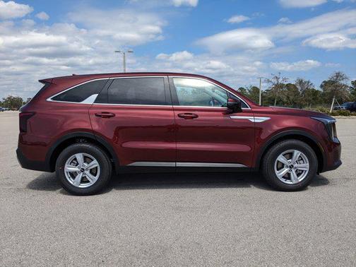2025 Kia Sorento LX
