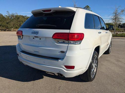 2020 Jeep Grand Cherokee Overland