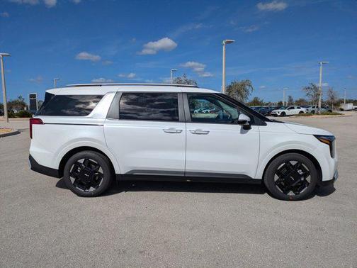 2026 Kia Carnival EX