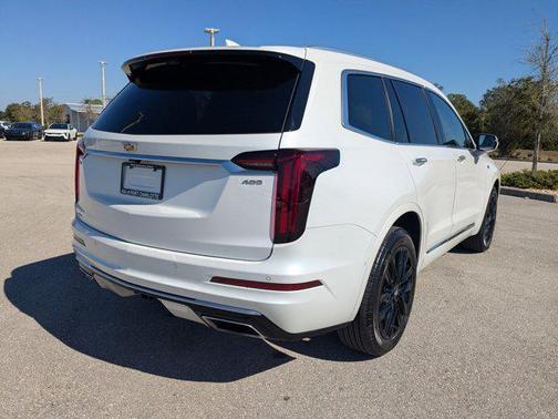 2022 Cadillac XT6 Premium Luxury AWD
