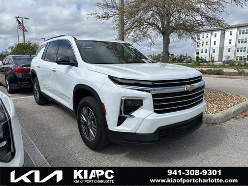 2025 Chevrolet Traverse LT