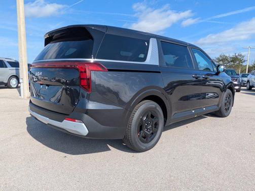 2026 Kia Carnival LXS