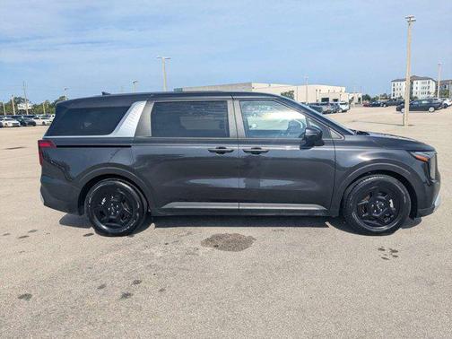 Panthera Metal 2025 Kia Carnival LXS