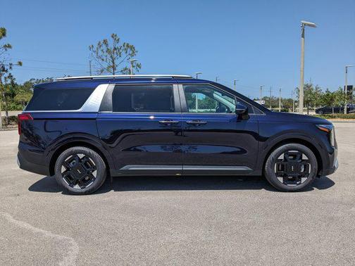 2025 Kia Carnival EX