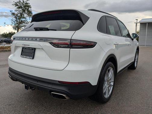 2022 Porsche Cayenne Platinum Edition