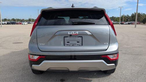 2025 Kia Niro SX