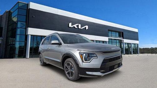 2025 Kia Niro SX