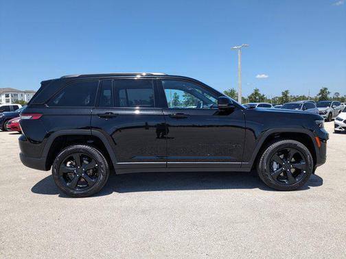 2025 Jeep Grand Cherokee Limited X