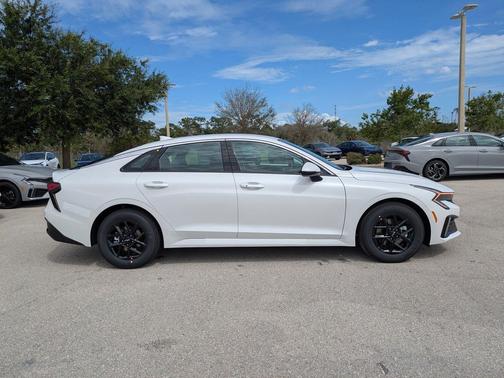 Snow White Pearl 2026 Kia K5 LXS FWD