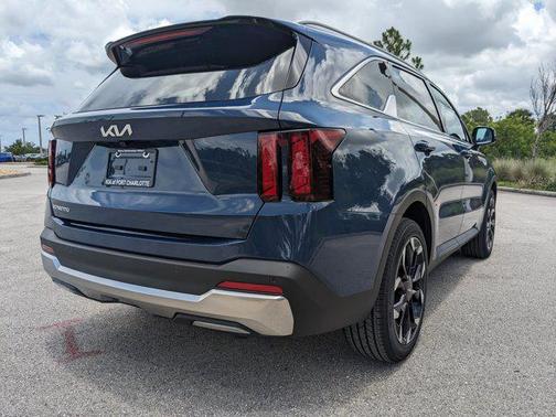 2025 Kia Sorento EX