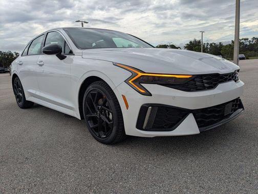 2026 Kia K5 GT-Line
