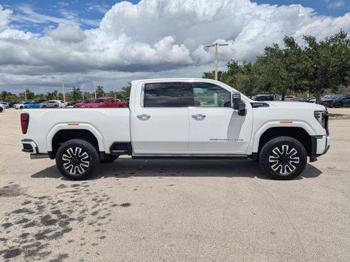 2025 GMC Sierra 2500 Denali Ultimate