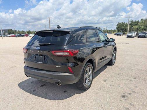 Agate Black Metallic 2025 Ford Escape ST-Line