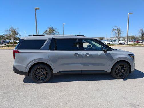 2026 Kia Carnival SX